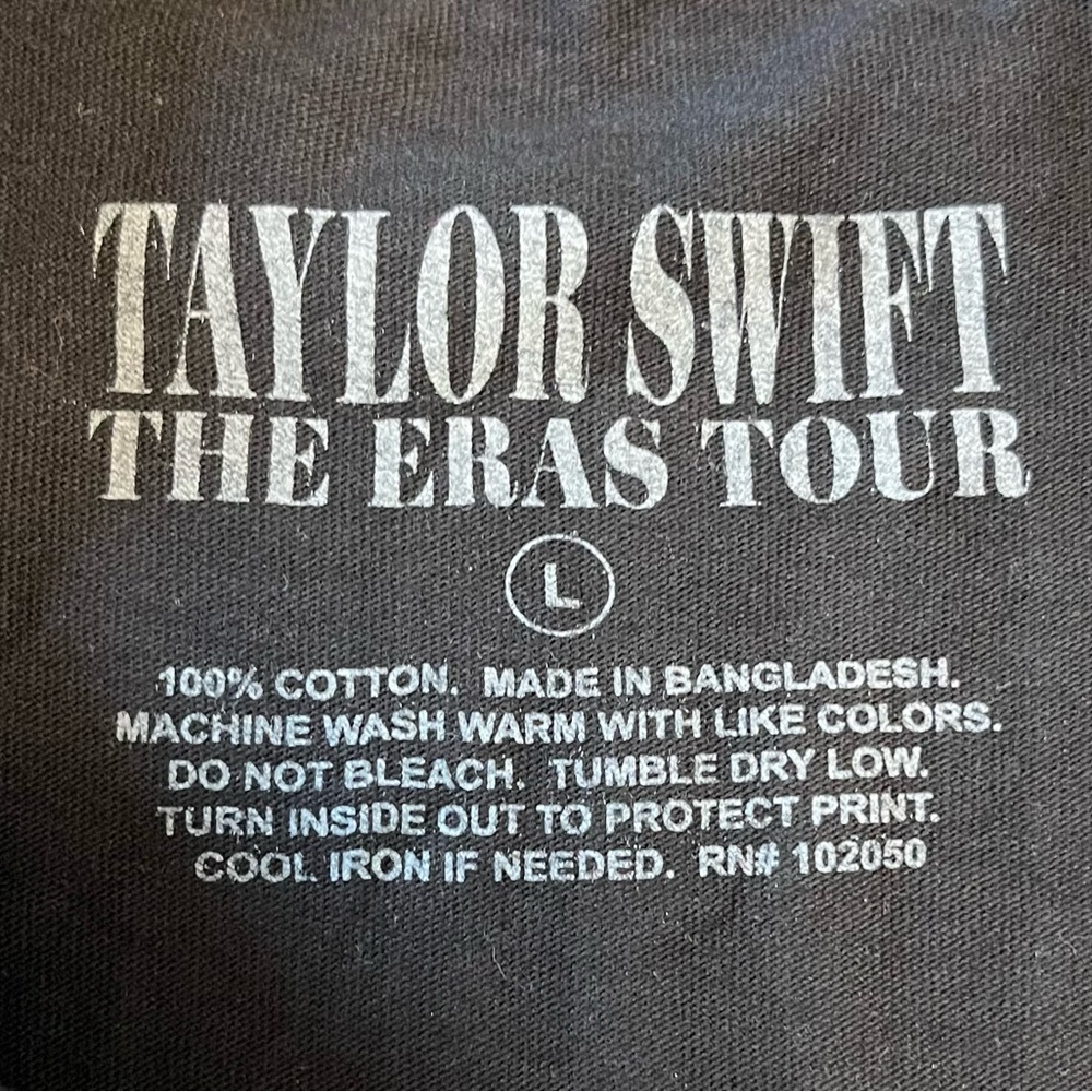 Taylor Swift The Eras Tour Black Long Sleeve Shirt Graphic Collage 2023 Photos - Picture 9 of 9